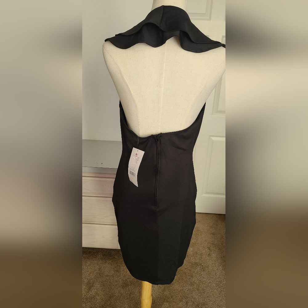 Halter Ruffle neck Dress - Picture 3 of 4